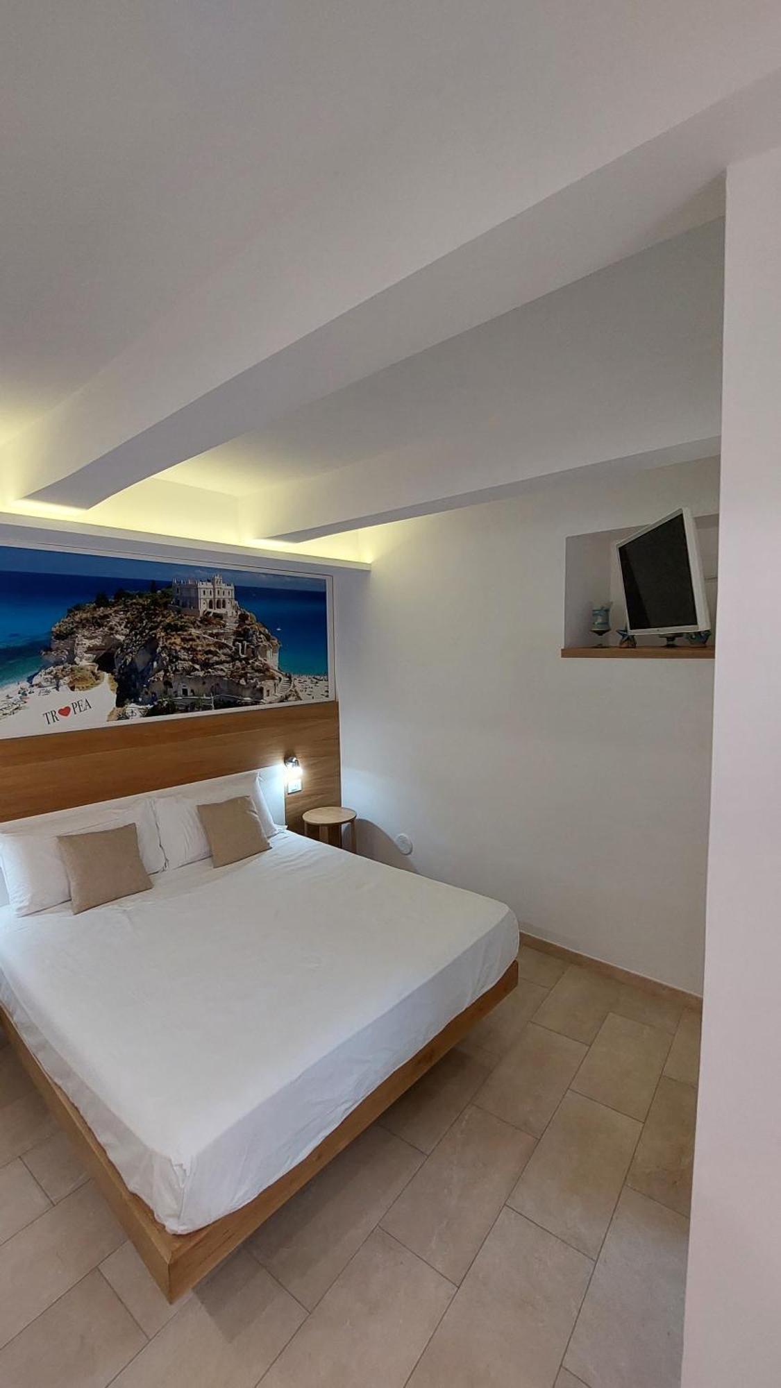 Don Francisco Rooms Tropea Exterior foto