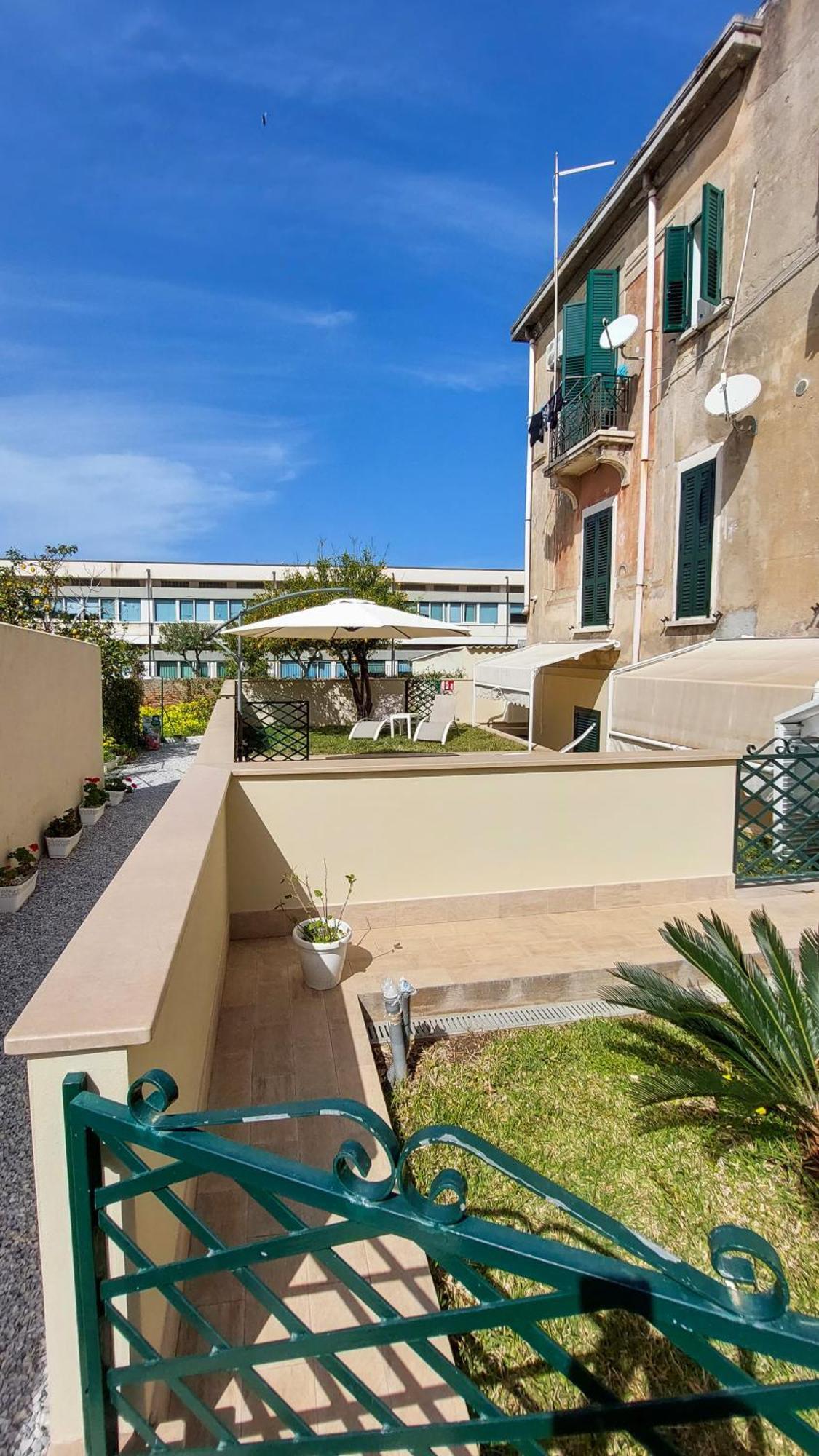 Don Francisco Rooms Tropea Exterior foto